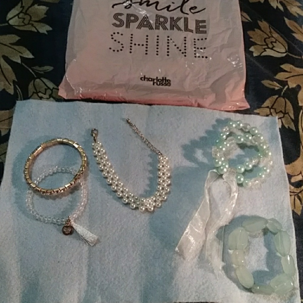 A cute Charlotte raise jewelry